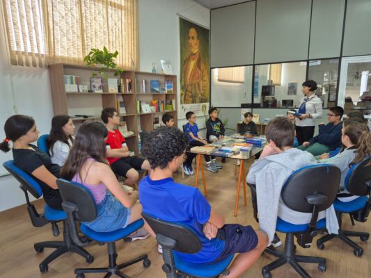Educação Espírita Infantil conhece os bastidores da Editora Allan Kardec
